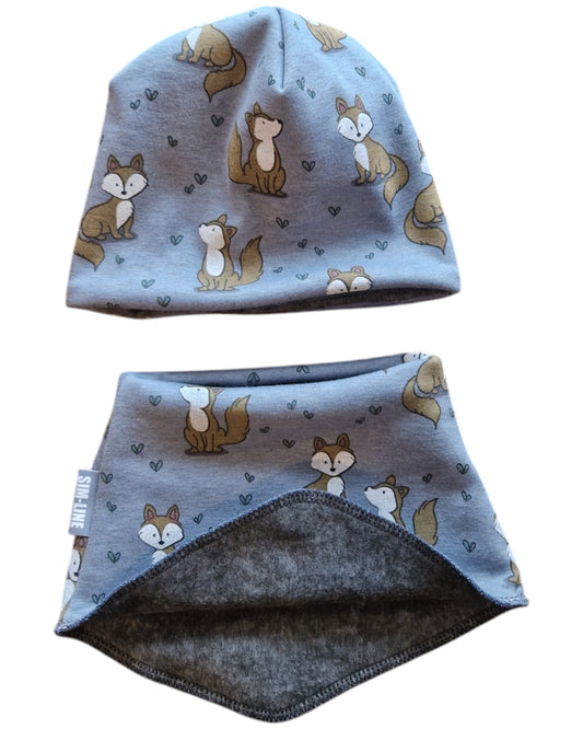 Kindermütze und Schlupfschal in Baumwolle und Fleece, jeansblau mit Füchsen