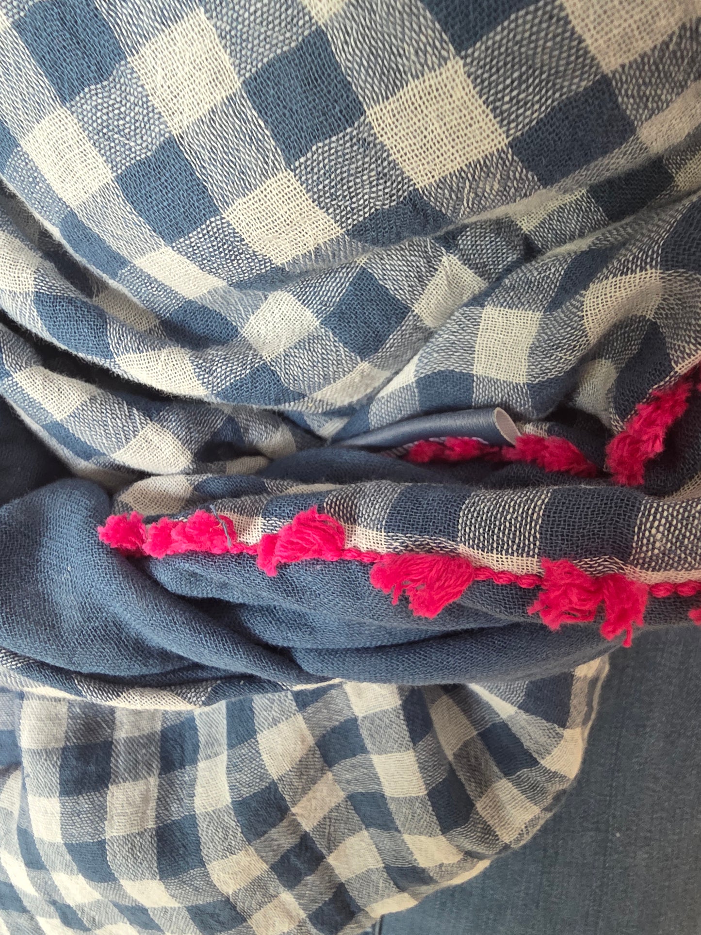 Dreieckstuch Damen Sofia, Schal Damen, Musselintuch, Karomuster, jeansblau, weiss