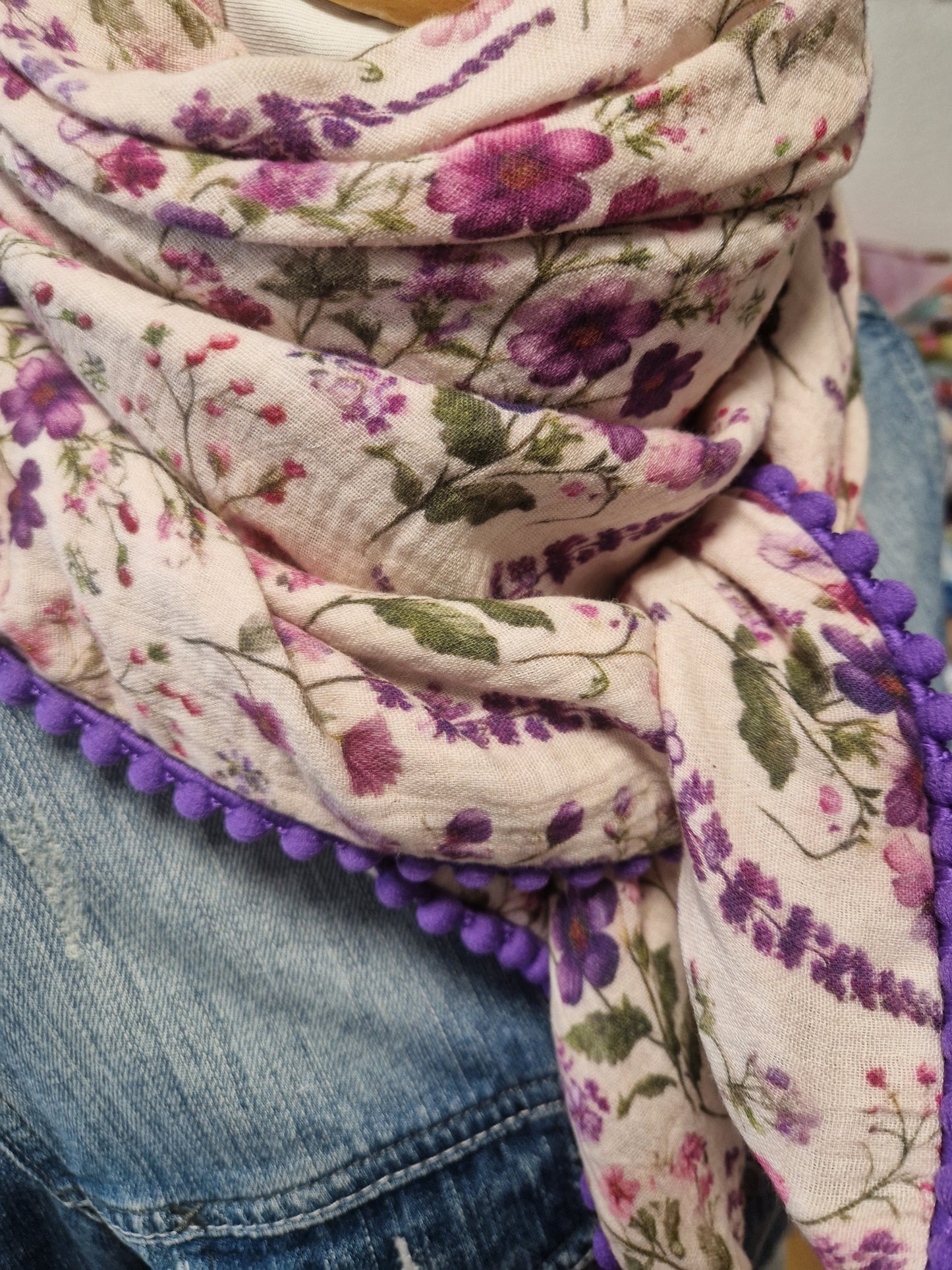 Dreieckstuch Damen Rose, Schal Damen, Musselinschal olivegrün, Beeren, Lila