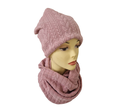 Beanie mit Zopfmuster in rosa