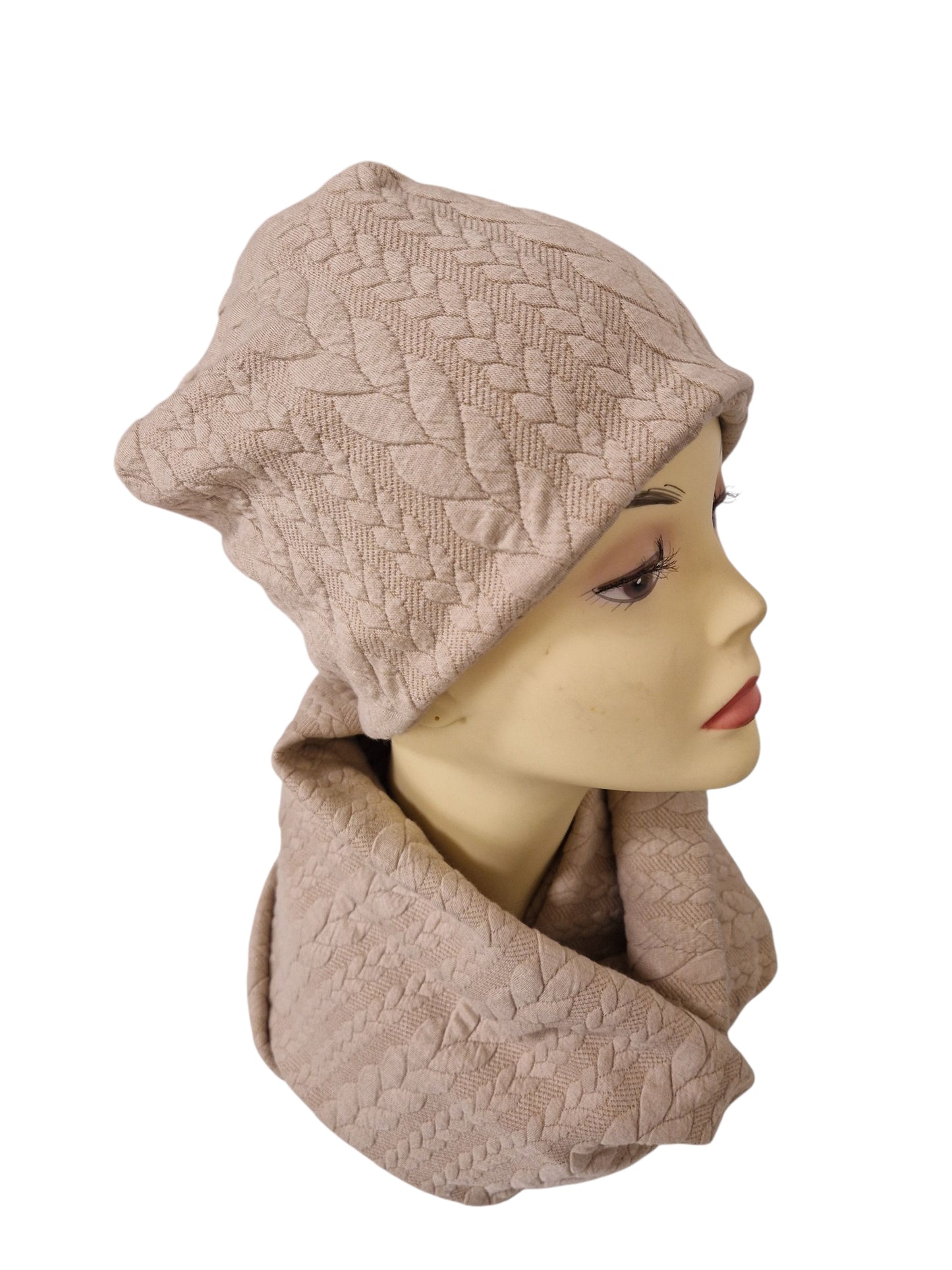 Loop mit Zopfmuster, beige