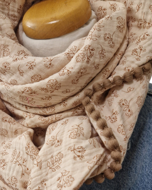 Dreieckstuch Damen Fabri, Schal Damen, Musselintuch, hellrosa-nude mit Blumen in hellbraun