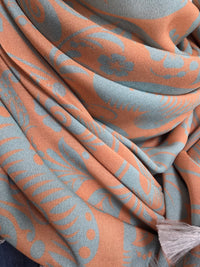 Dreieckstuch Damen Yara, Schal Damen,  Blumen,  hellgrau,  peach