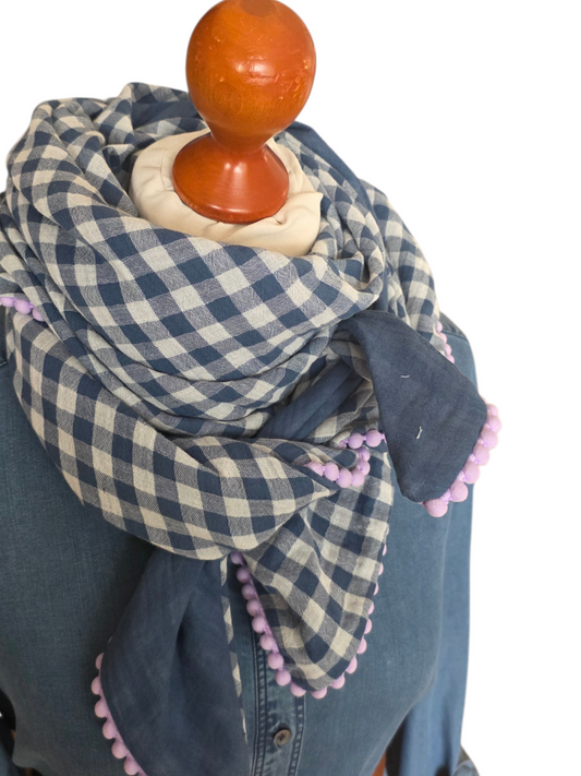 Dreieckstuch Damen Marinella,  Schal Damen,  Musselintuch,  Karomuster jeansblau,  weiss